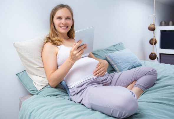 What Can I Use Instead of a Pregnancy or Maternity Pillow?