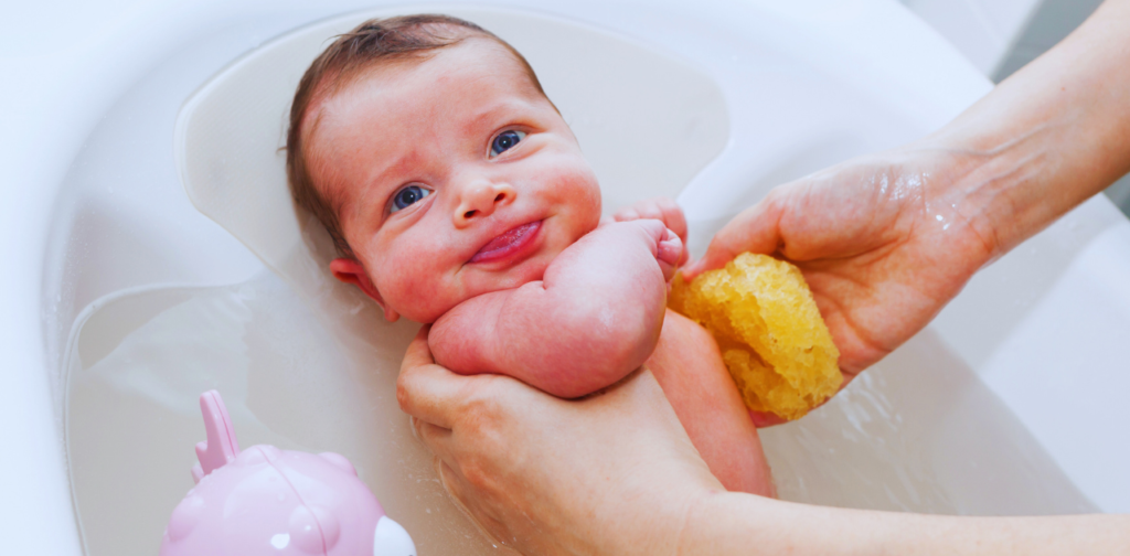 When to Start Bathing Your Baby Daily: A Guide for New Parents