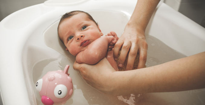 Understanding Baby’s Bathing Needs